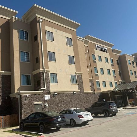 Staybridge Suites - Denton By Ihg Екстериор снимка